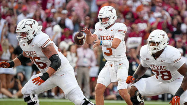 Texas Longhorns quarterback Quinn Ewers (3) snaps the ball during the game against Alabama at Bryant-Denny Stadium on Saturday, Sep. 9, 2023 in Tuscaloosa, Alabama.